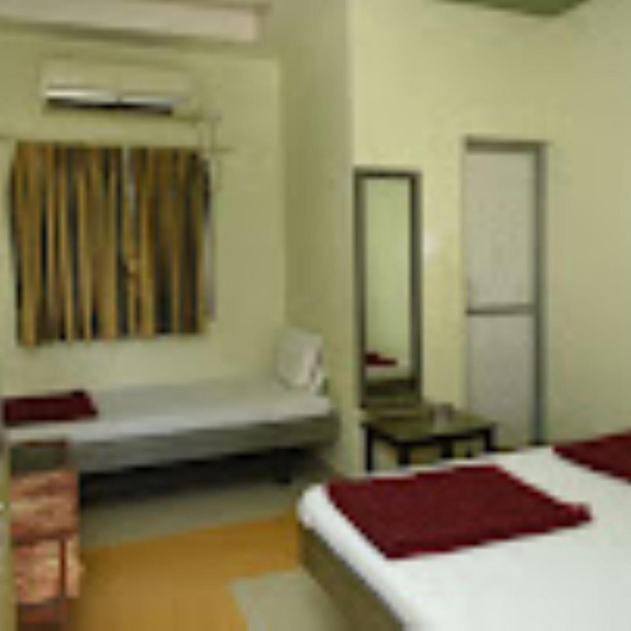 Hotel Anjali Palace Bhuj Exteriér fotografie